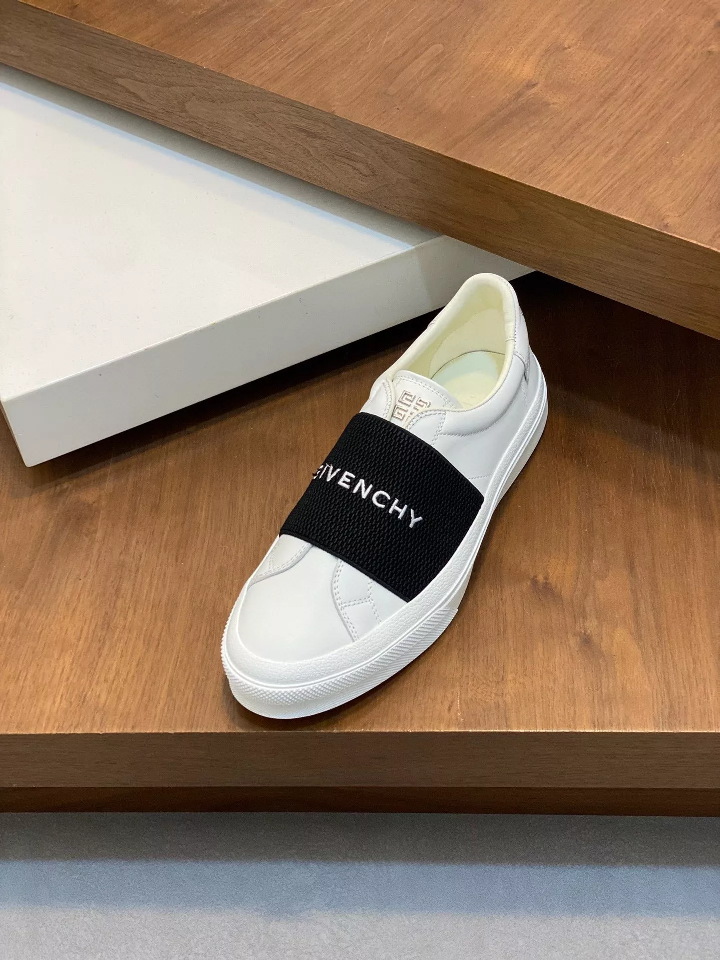 givenchy decontractees chaussures pour homme s_12b4a234